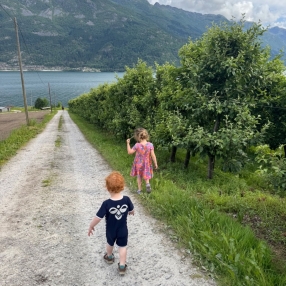 Victoria, Family in Stavanger