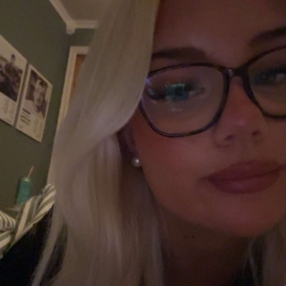 Linnea, Babysitter in Arendal