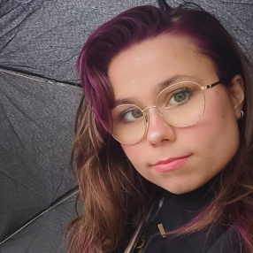 Mia, Barnevakt i Ås