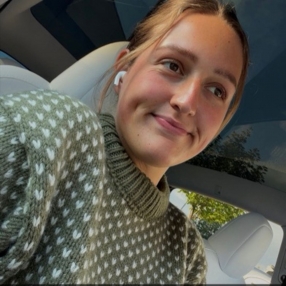 Hanne Elisabeth, Babysitter in Bodø