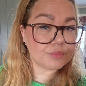 Line, Barnevakt i Eidsvoll