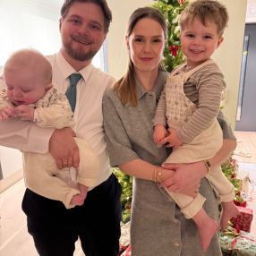 Julianne, Familie i Lier