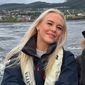 Emmy, Barnevakt i Notodden