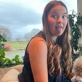 Linnea, Barnevakt i Lyngdal