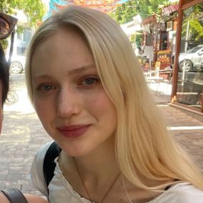 Nora Maria, Barnevakt i Kongsberg