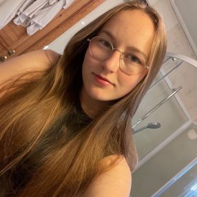 Mirjam, Barnevakt i Alta