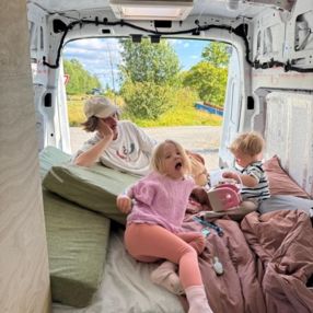 Hanna, Family in Ås