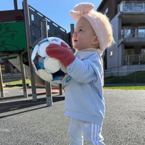 Kaya, Familie i Fjerdingby
