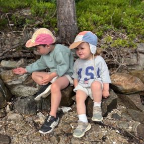 Victoria, Familie i Tvedestrand