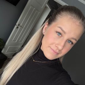 Diana, Barnevakt i Ålesund