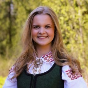 Karolina, Barnevakt i Indre Østfold