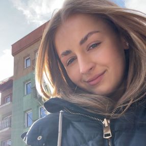 Amelia, Barnevakt i Ytre Enebakk