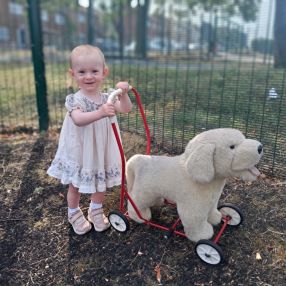 Anna, Familie i Sandvika