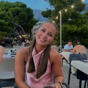 Lena, Barnevakt i Klepp