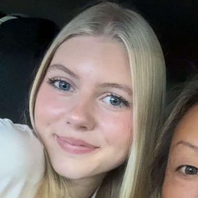 Aleksandra, Barnevakt i Færder