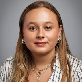 Isabel Victoria, Babysitter in Sandefjord