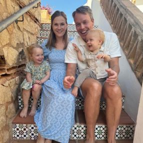 Ane, Familie i Asker