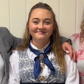 Nathalie, Barnevakt i Krokstadelva