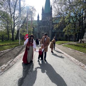 Iselin, Family in Trondheim