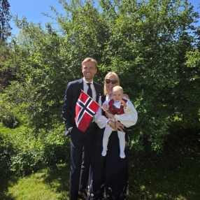 Anniken, Familie i Bærum