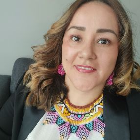Magaly, Babysitter in Hønefoss