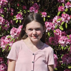 Sarah, Barnevakt i Ytre Arna