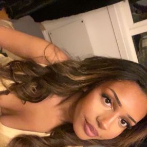 Youmna, Barnevakt i Ålgård