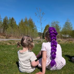 Liz, Familie i Sandnes