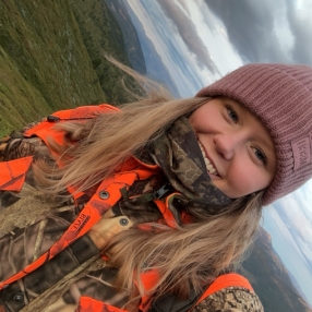 Emma, Barnevakt i Otta