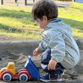 Edgaras, Familie i Jessheim