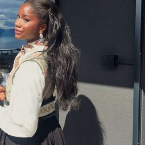 Roseline, Barnevakt i Molde