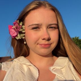 Ine Helen, Barnevakt i Mjøndalen