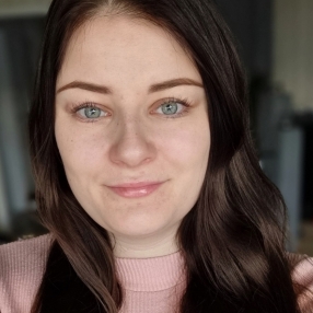 Nina, Barnevakt i Moelv