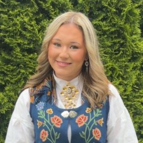Viktoria, Barnevakt i Vestfold