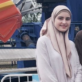 Rayana, Barnevakt i Vestby