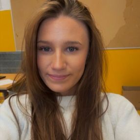 Christine, Babysitter in Råholt