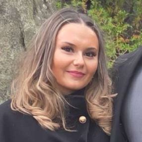 Leanne, Babysitter in Ålgård