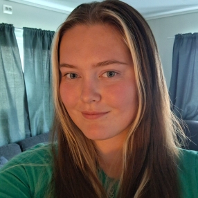 Madikken, Babysitter in Skogn