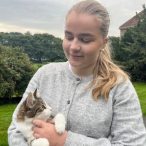 Agnes, Barnevakt i Melhus