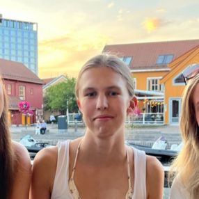 Laila, Barnevakt i Farsund