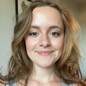 Astri, Barnevakt i Ås