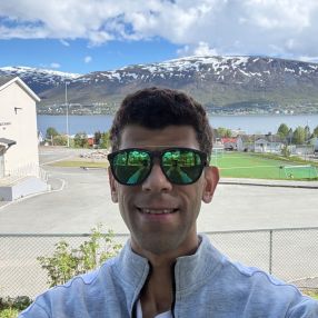 Bisho, Familie i Tromsø