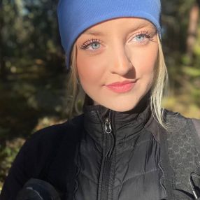 Mina, Babysitter in Fredrikstad