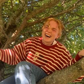 Eli, Babysitter in Hommelvik
