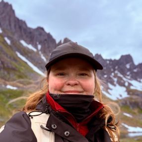 Anna Elise, Barnevakt i Ålesund