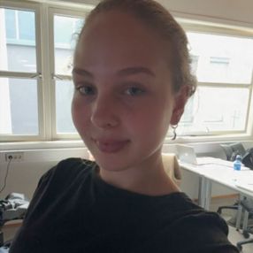 Michelle, Babysitter in Lyngdal