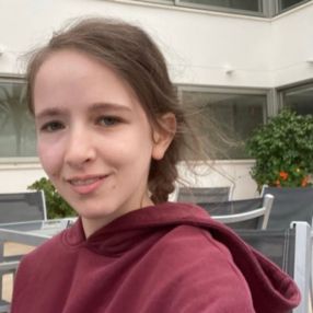 Solveig, Babysitter in Volda