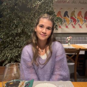 Isa Helene, Babysitter in Akershus
