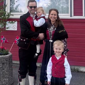 Susanne, Family in Langhus