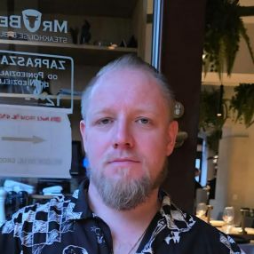 Kim Mortensen, Familie i Sandnes